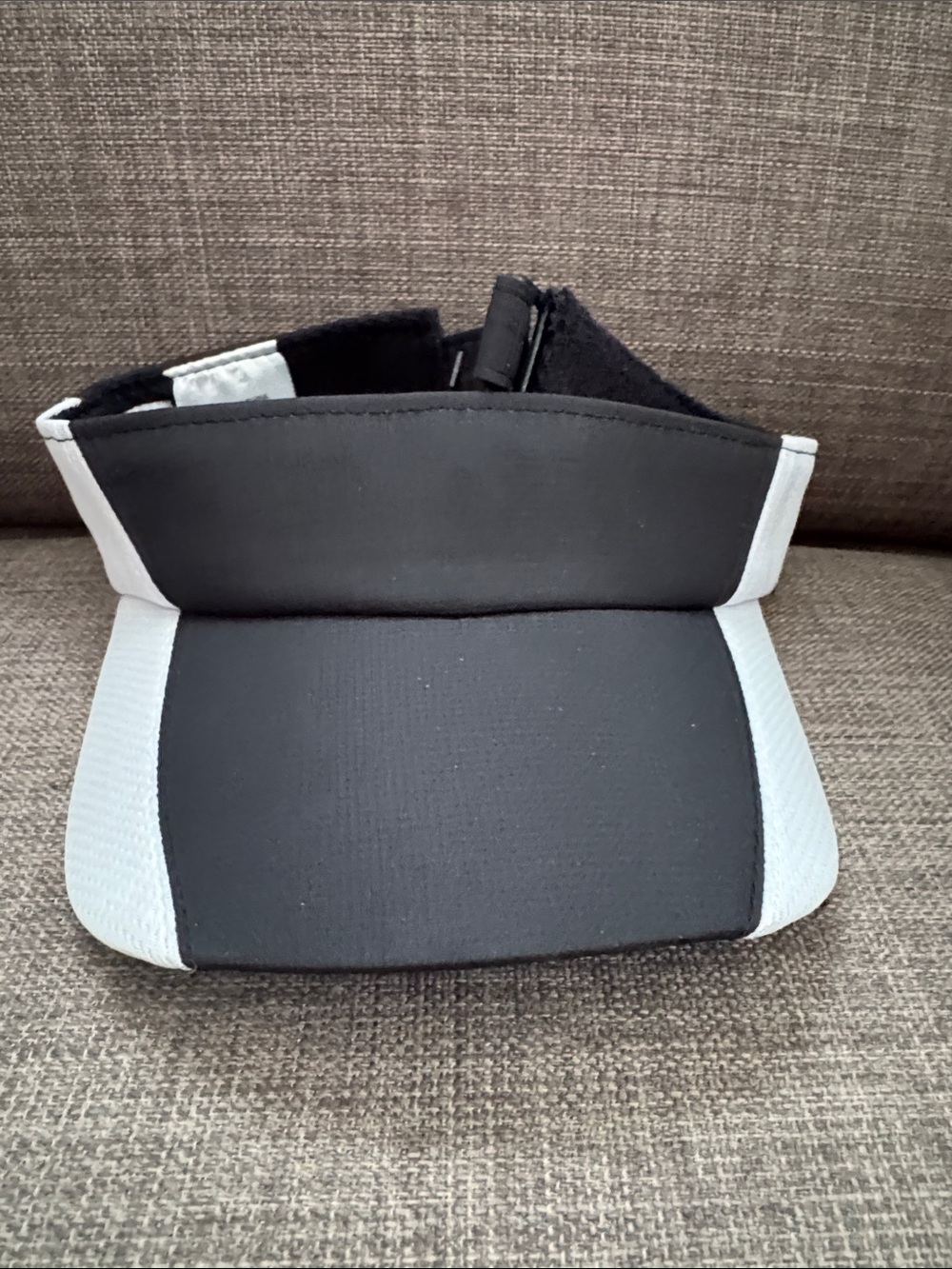 Black and White Sports Visor - Unbranded Adjustable Sun Shield
